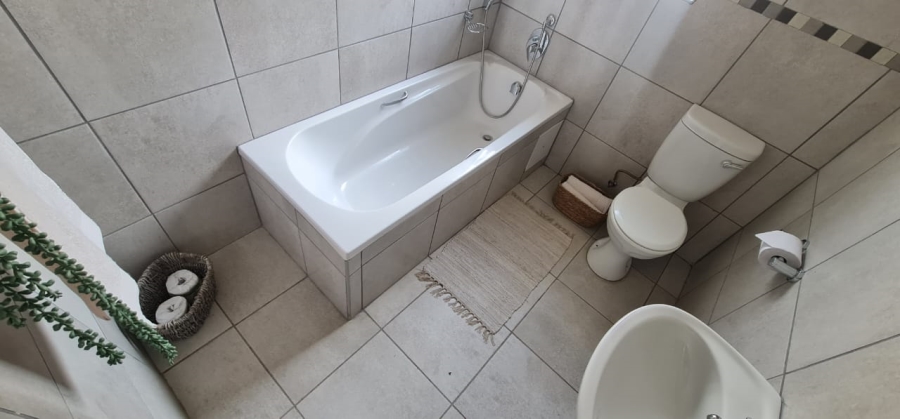 3 Bedroom Property for Sale in Waterkloof Hill Estate North West